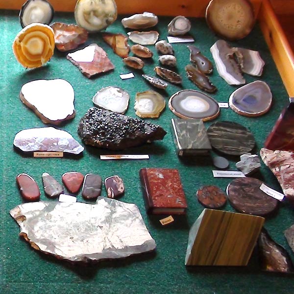 Выставка минералов